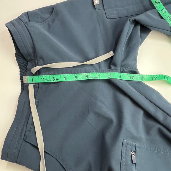 Figs Scrub Set Dark Harbor Casma Scrub Top XXS Figs Yola Skinny Scrub Pants XSP - Picture 12 of 16